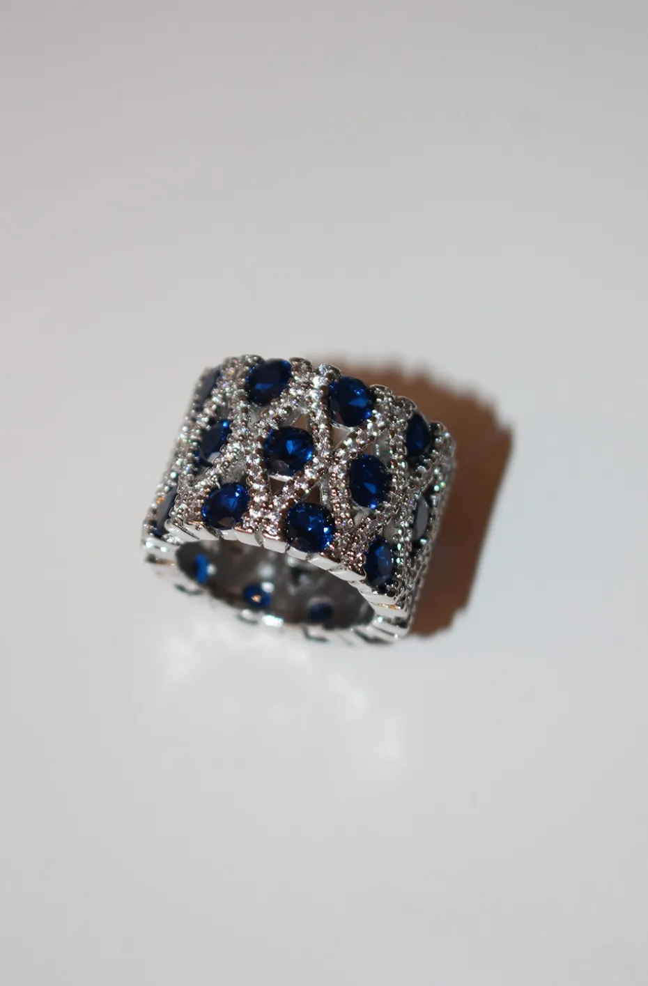 ANILLO ZAFIROS