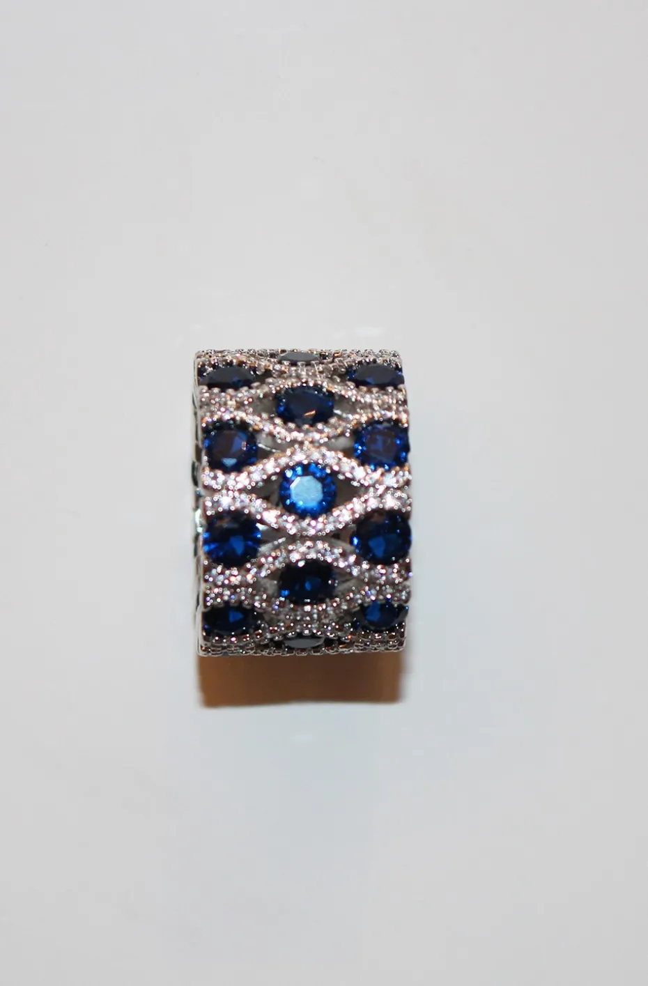 ANILLO ZAFIROS