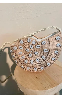 BOLSO CARACOLA CON CONCHAS