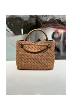 BOLSO TRENZADO ANTE CAMEL
