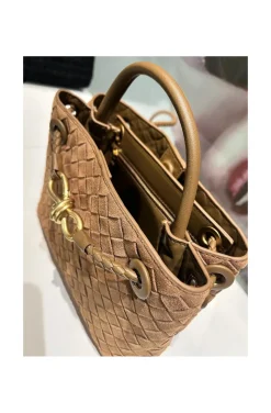 BOLSO TRENZADO ANTE CAMEL