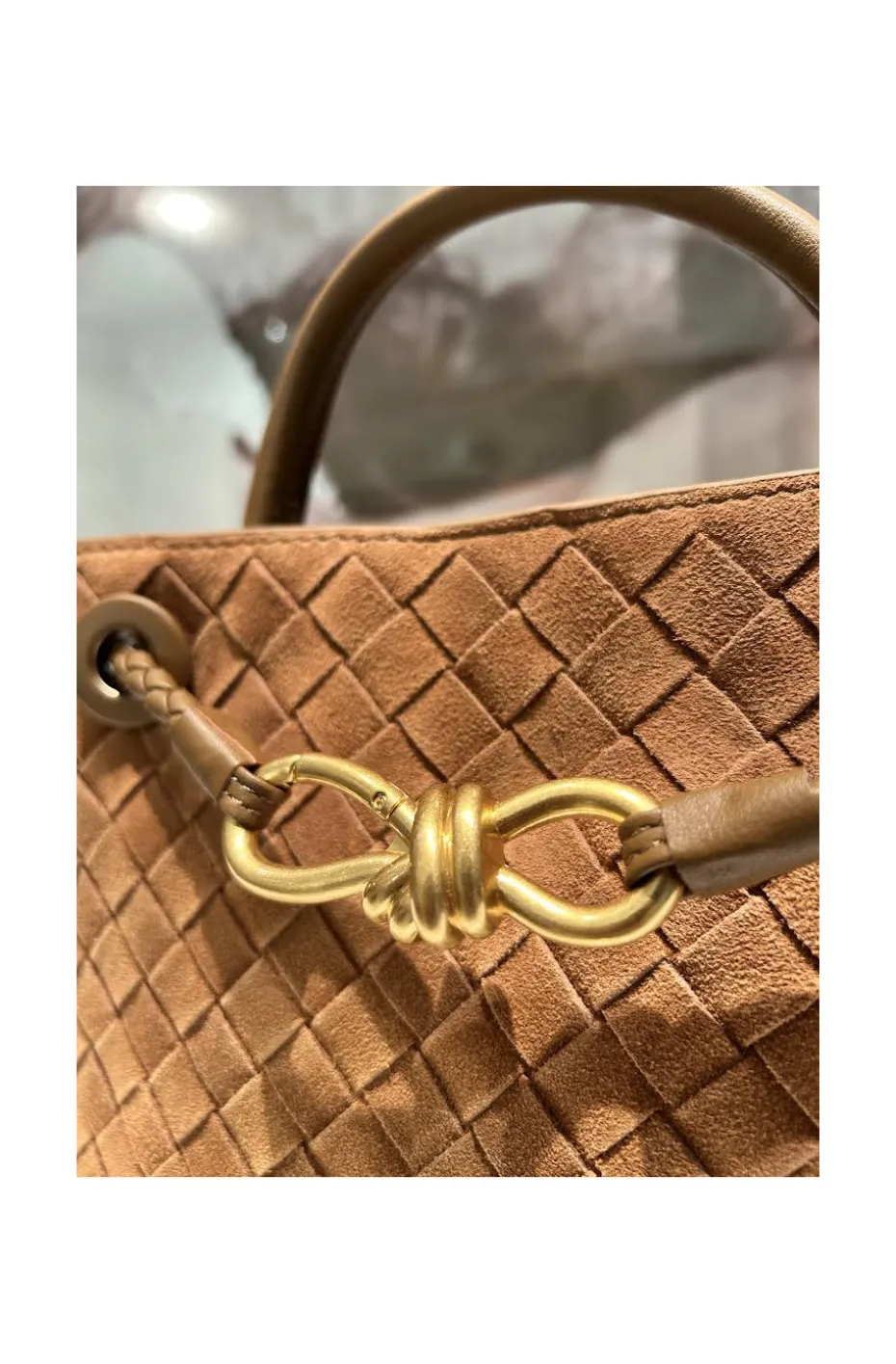 BOLSO TRENZADO ANTE CAMEL