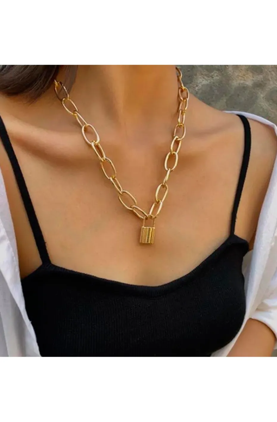 COLLAR CADENA LOCKED
