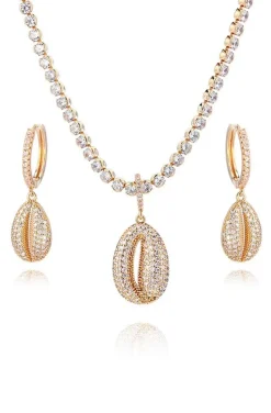 COLLAR CONCHA CRISTALES