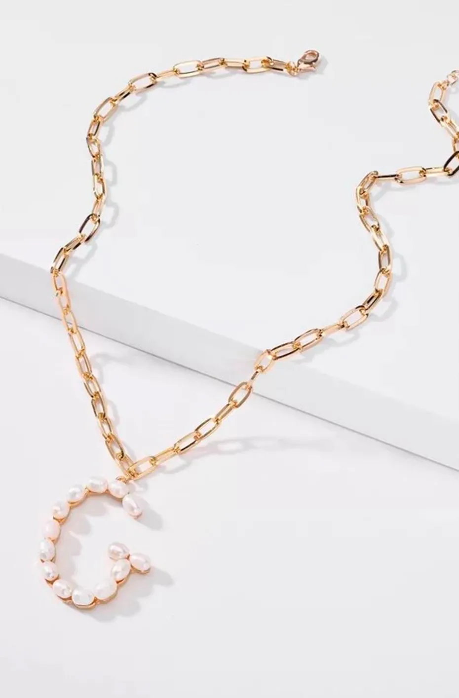 COLLAR INICIAL PERLAS G