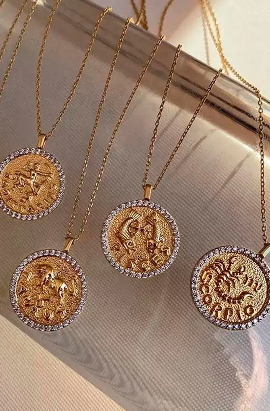 COLLAR MONEDA HOROSCOPO VIRGO