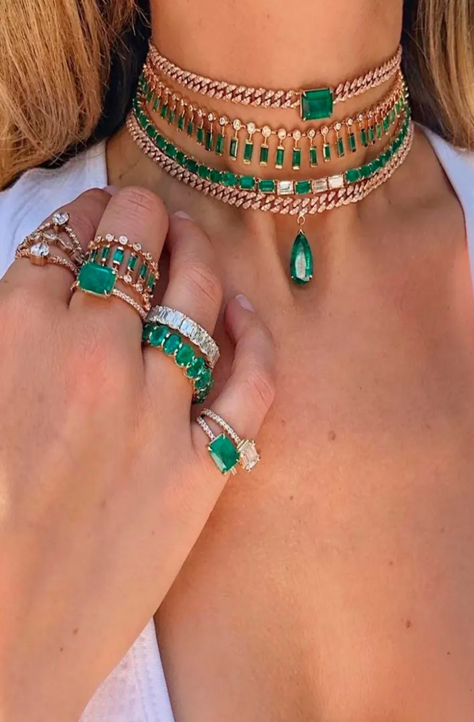 COLLAR PIEDRA ESMERALDA
