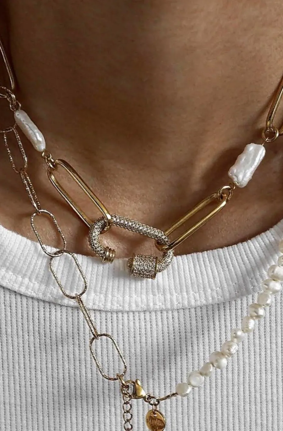 COLLAR REBELLION