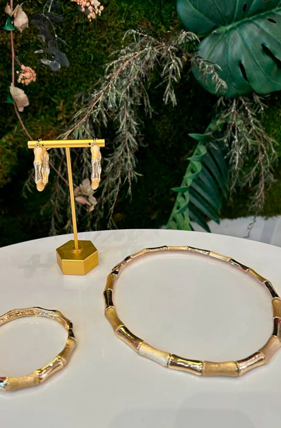 CONJUNTO COLLAR, PULSERA Y PENDIENTES BAMBOO DORADO