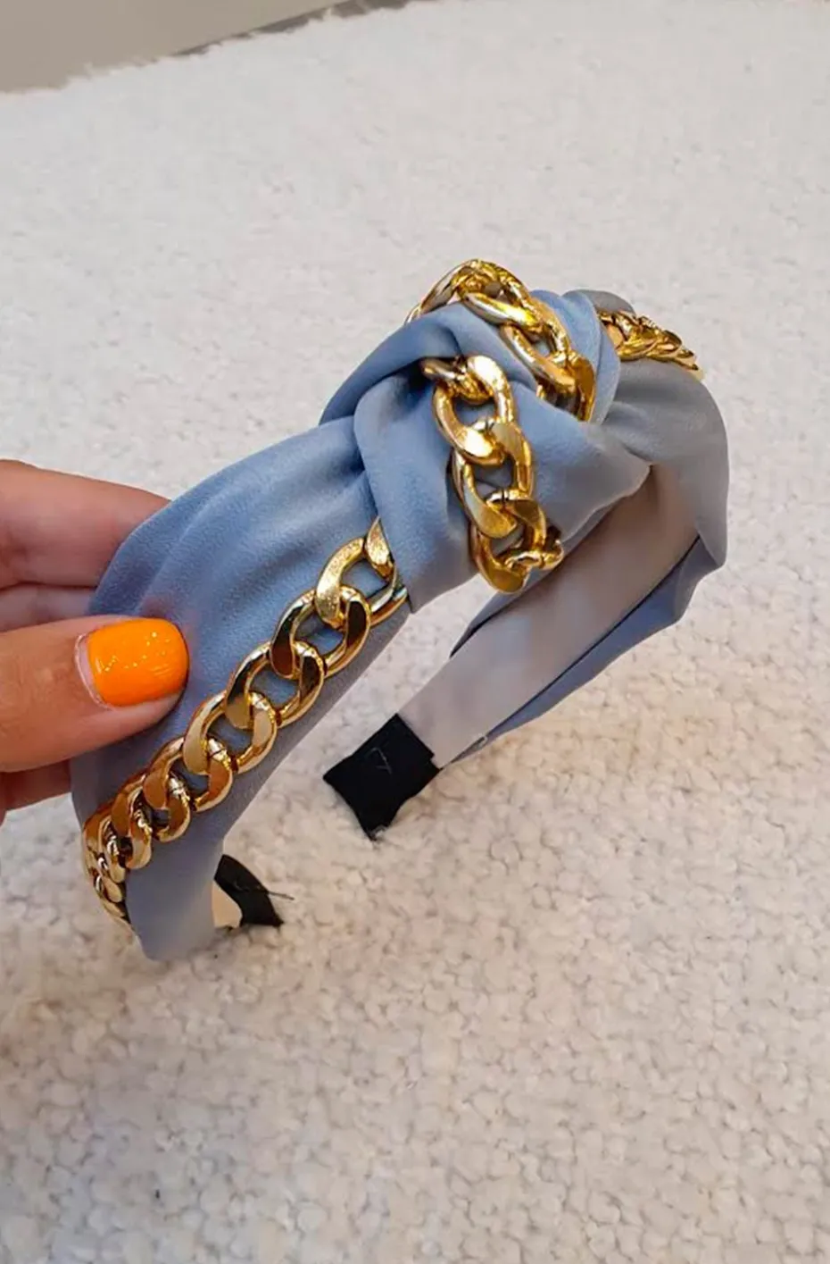 DIADEMA AZUL CON CADENA DORADA