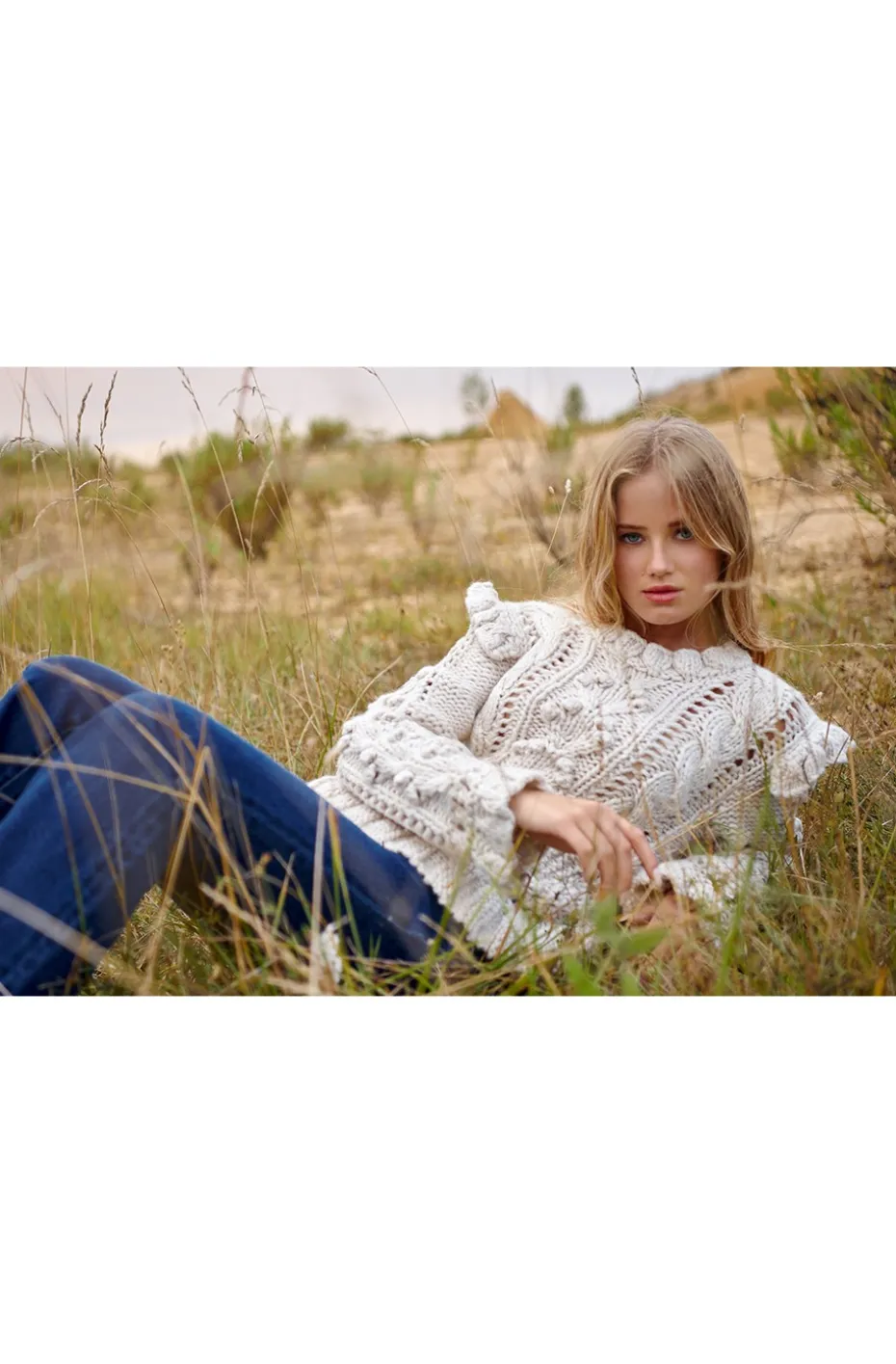 FILIPPA HAND MADE SWEATER BY FETICHE SUANCES