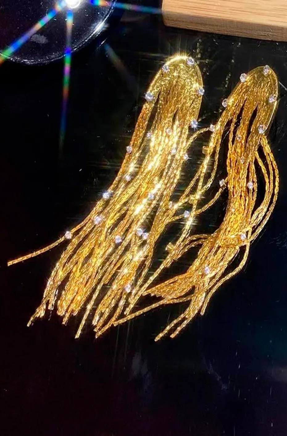 PENDIENTES CADENAS DORADAS