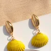 PENDIENTES CONCHA AMARILLA