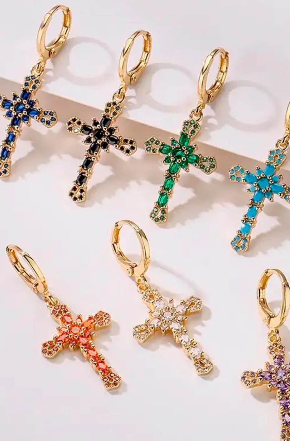 PENDIENTES DE CRUZ EMERALD