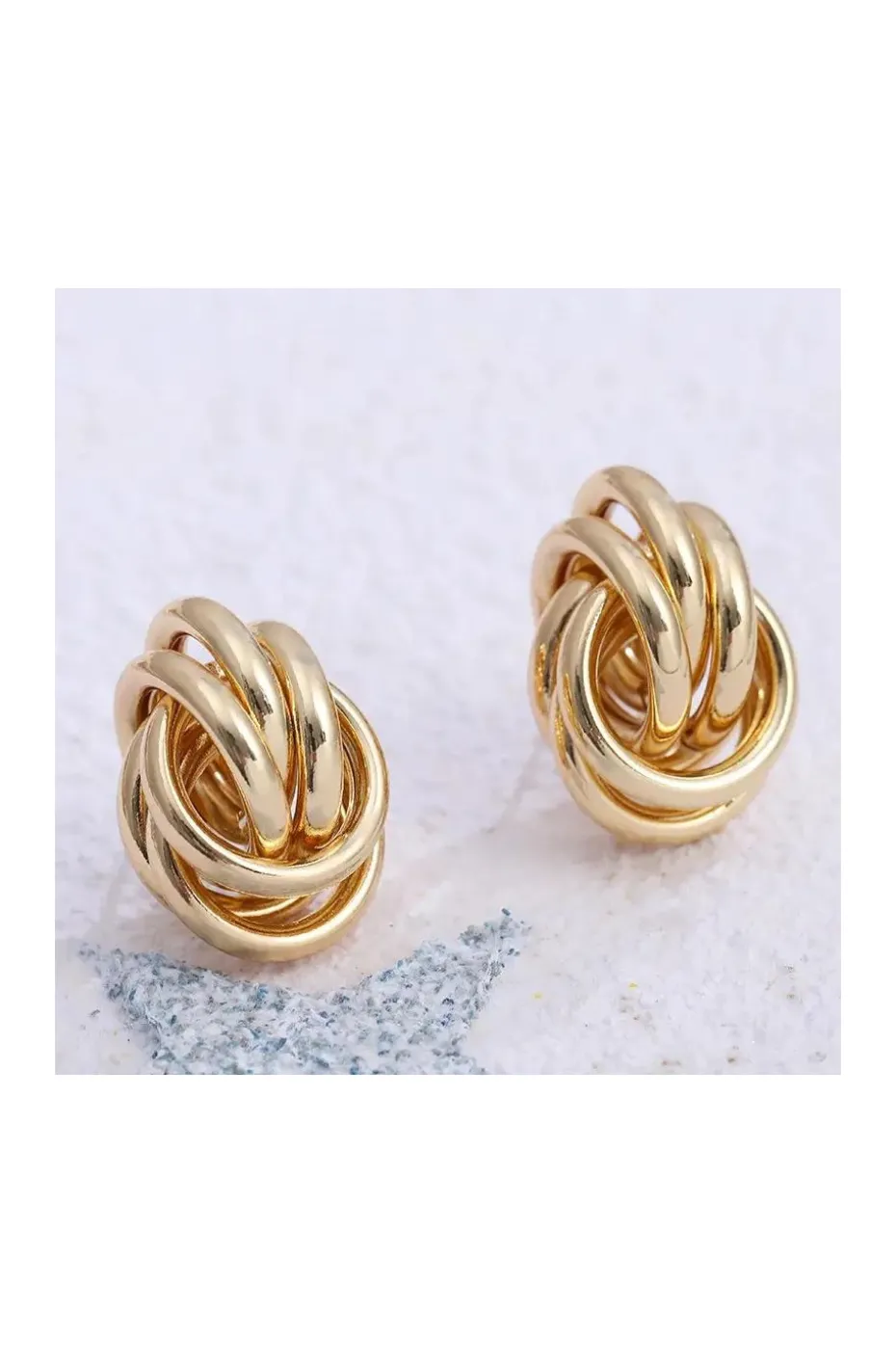 PENDIENTES DORADOS AROS ENTRE LAZADOS
