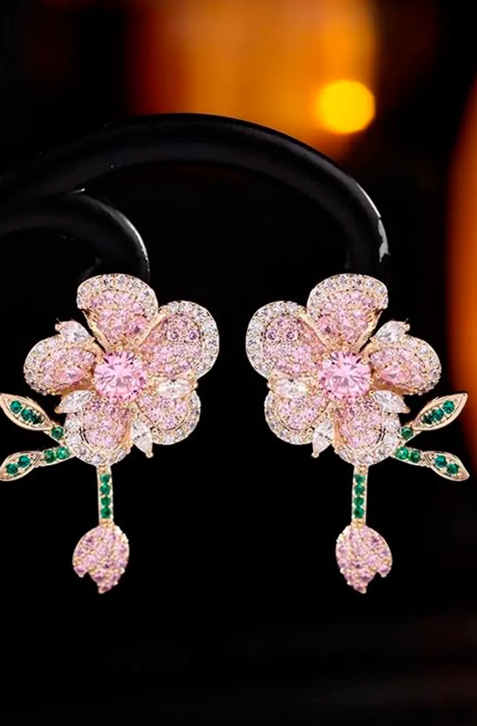 PENDIENTES FLORES Y PETALOS