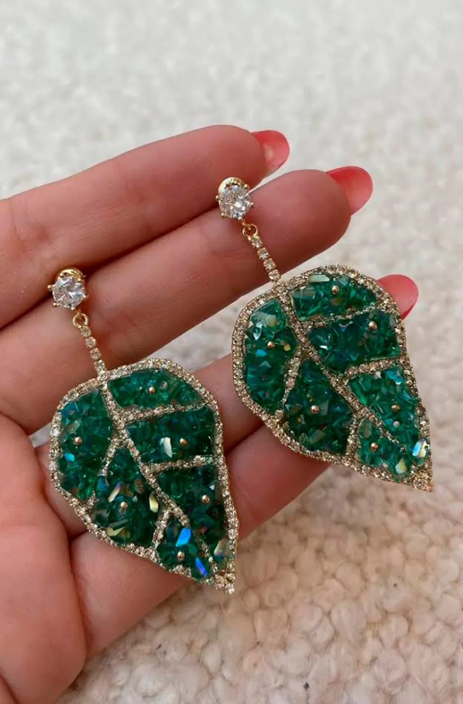 PENDIENTES HOJA VERDE CIRCONITAS