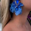 PENDIENTES PETALOS FLOR AZUL