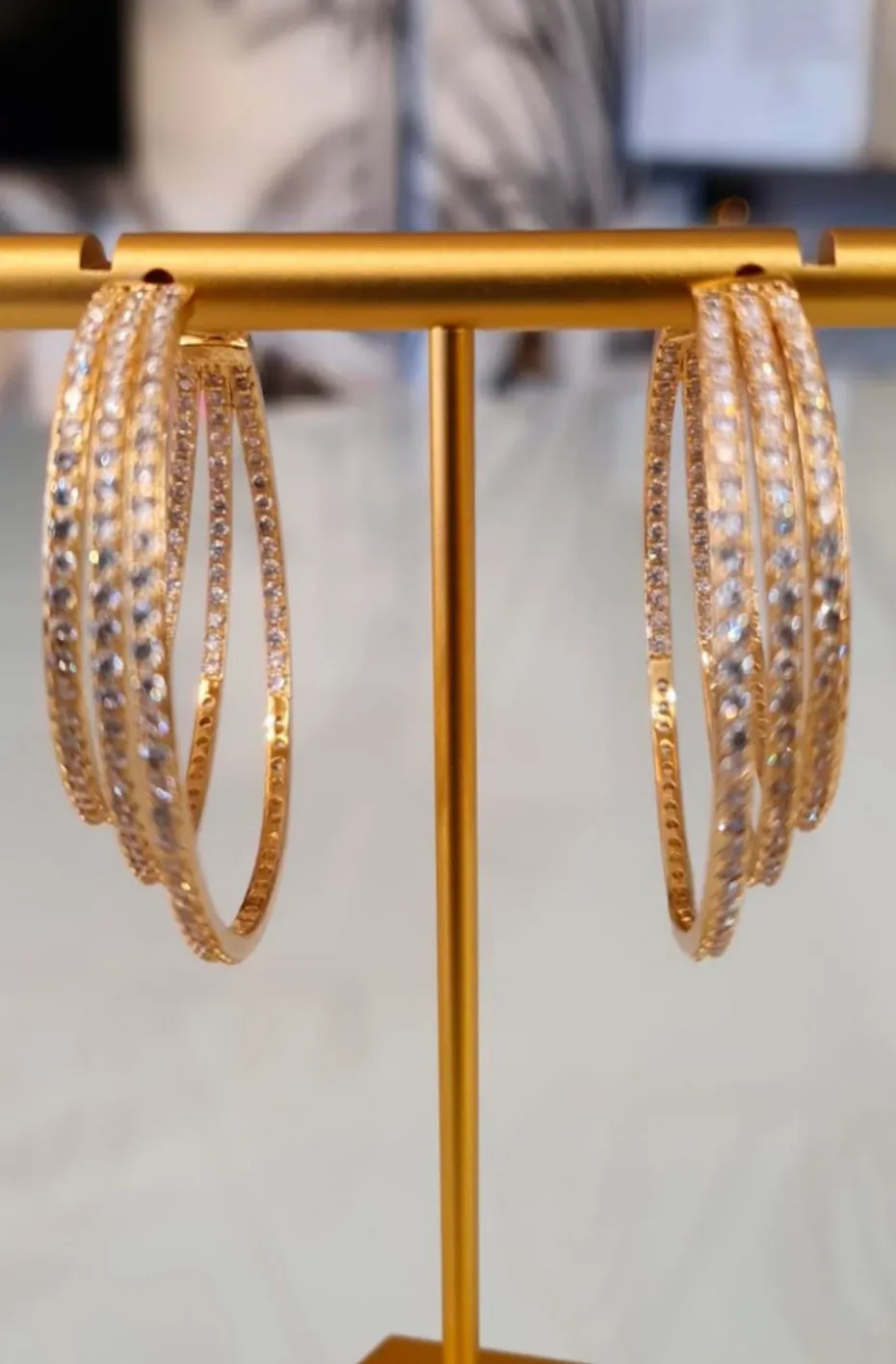 PENDIENTES TRES AROS CRISTALES DORADO