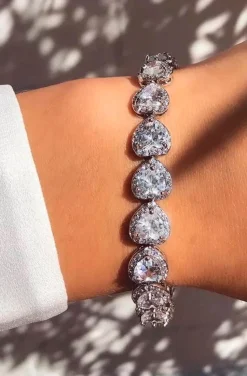PULSERA CORAZONES RACIMO