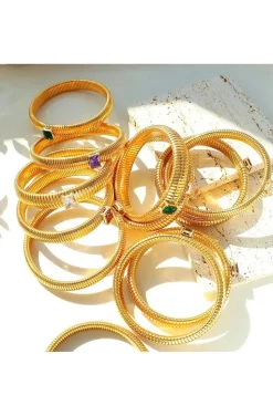 PULSERA DORADA PIEDRA NEGRA