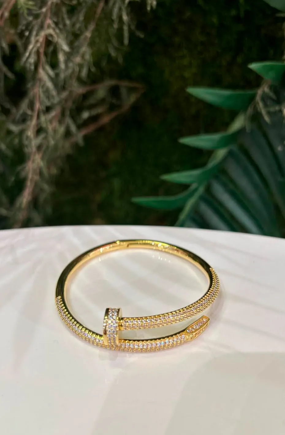 PULSERA TORNILLO ACERO DORADA
