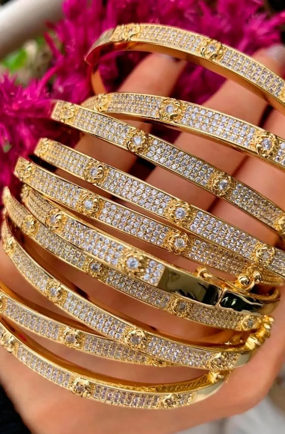 PULSERAS CIRCONITAS SOBRE CIRCONITAS DORADA