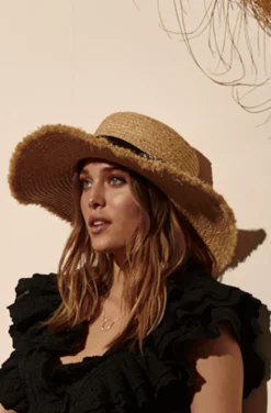 SOMBRERO PARACI