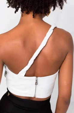 TOP DE CUERO UN TIRANTE BLANCO