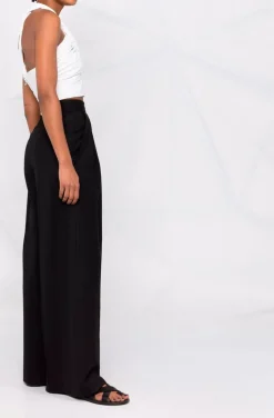 TOP DE CUERO UN TIRANTE BLANCO