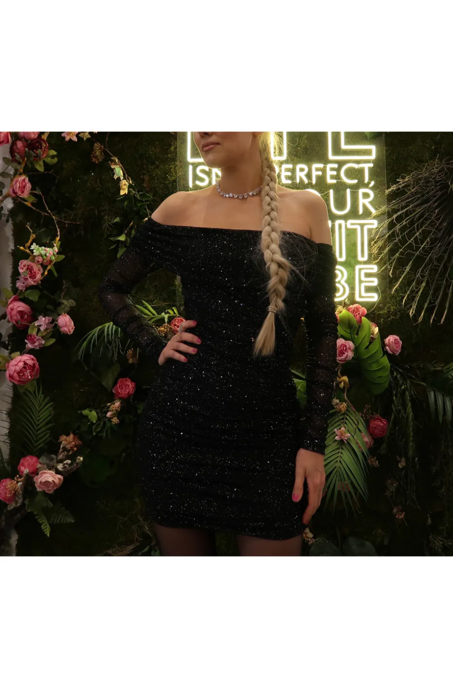 VESTIDO NEGRO DESTELLOS
